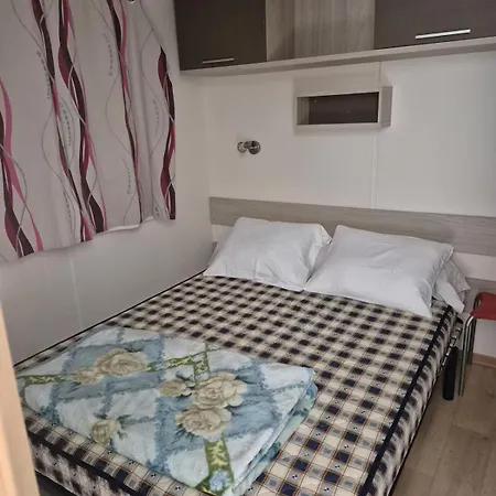 Mobil-home Le Provencal 营地 Fréjus